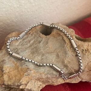 5/$10❤️❤️❤️NEW Silver Tone Zinc Alloy Bracelet